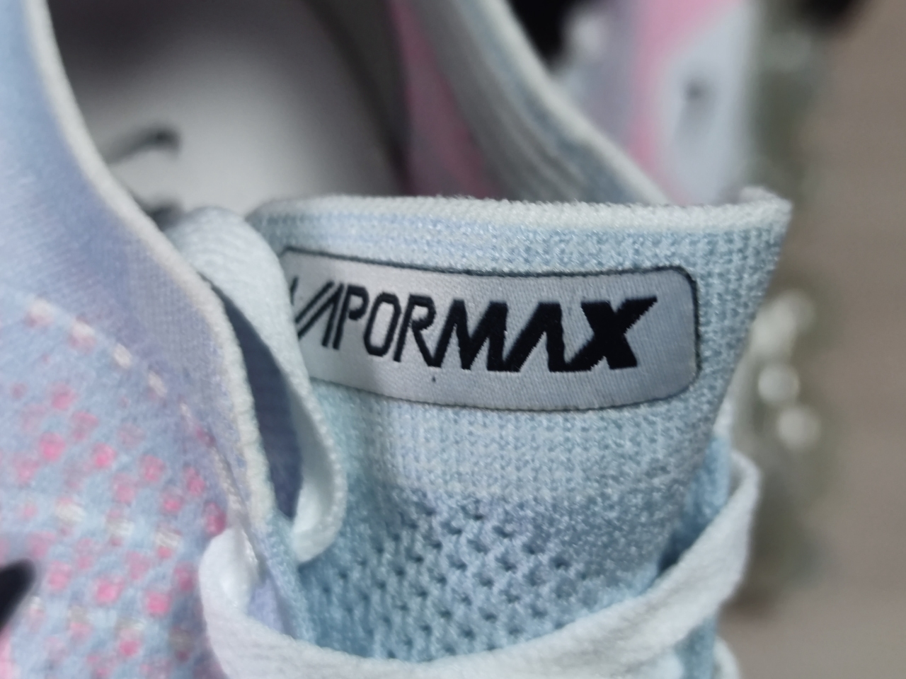 Air VaporMax 2 White Hydrogen Blue