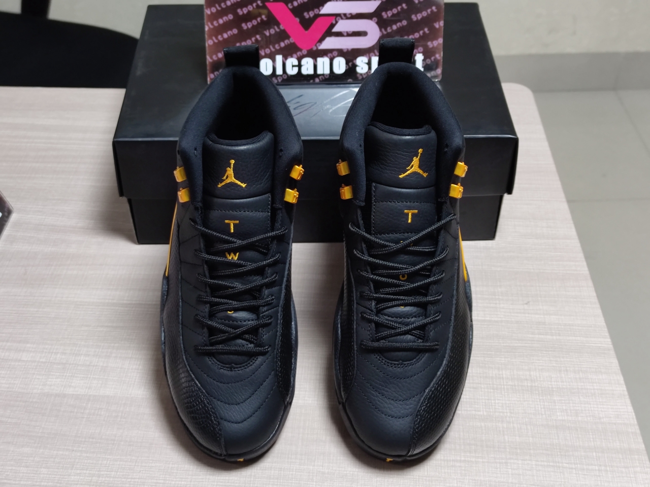 Jordan 12 “Black Taxi” CT8013-071