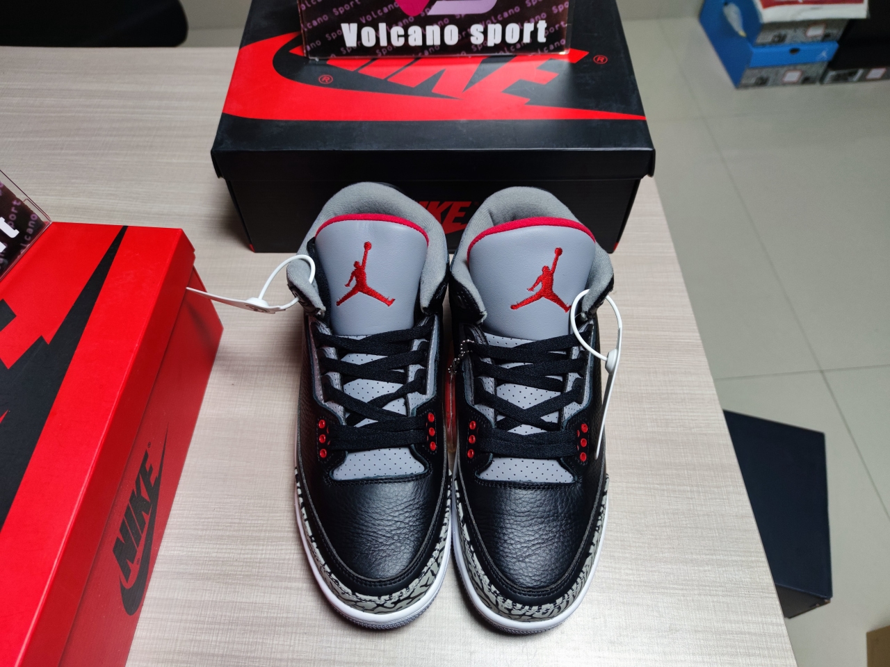 Jordan 3 OG “Black Cement” 854262-001