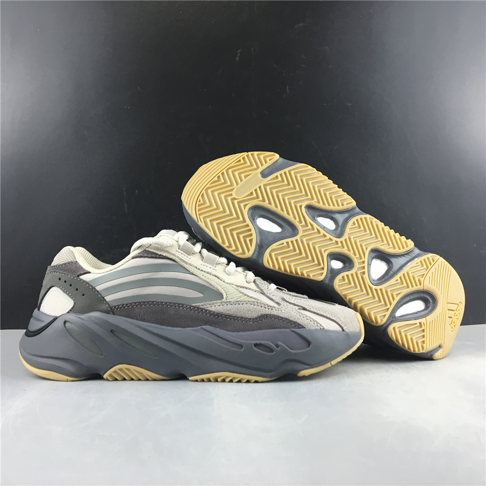 adidas Yeezy Boost 700 V2Tephra