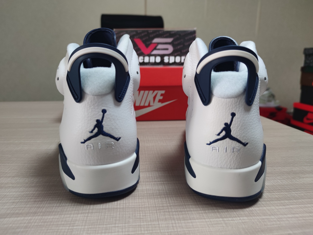 Jordan 6 “Midnight Navy” CT8529-141