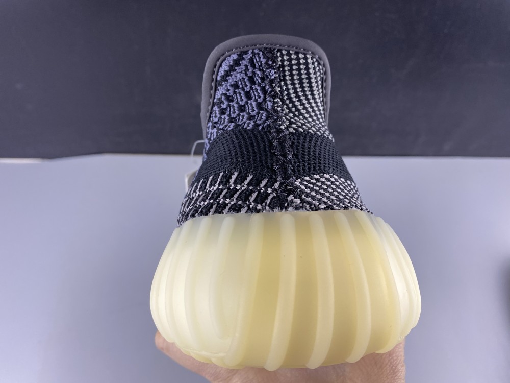 Yeezy Boost 350 V2 Carbon