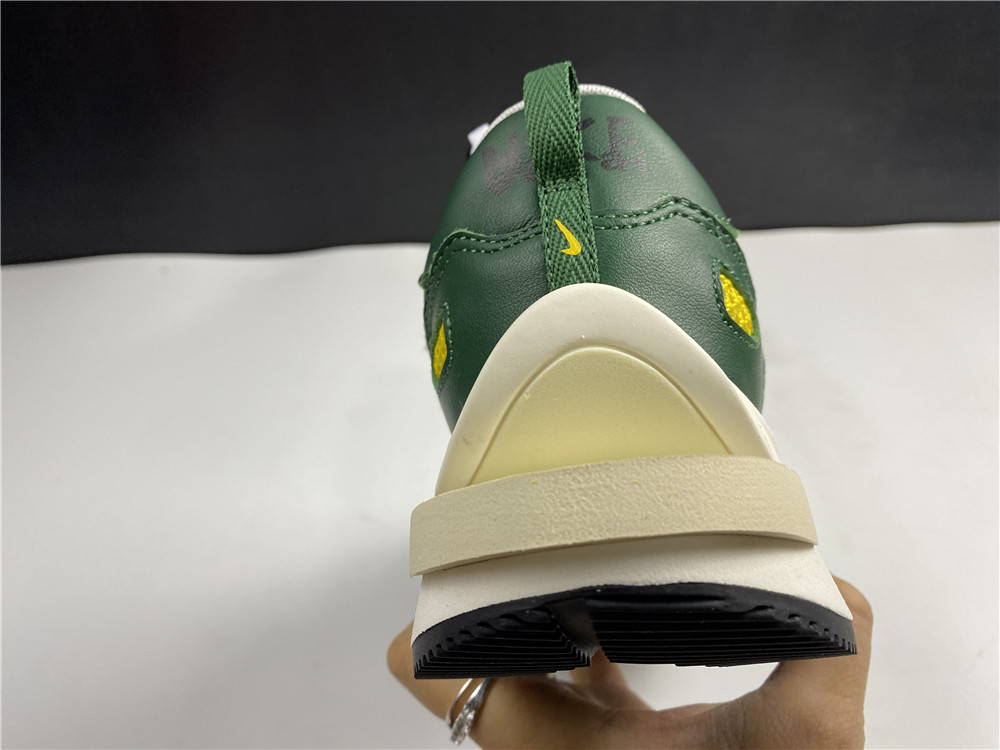 Nike Vaporwaffle sacai Tour Yellow Stadium Green CV1363-700