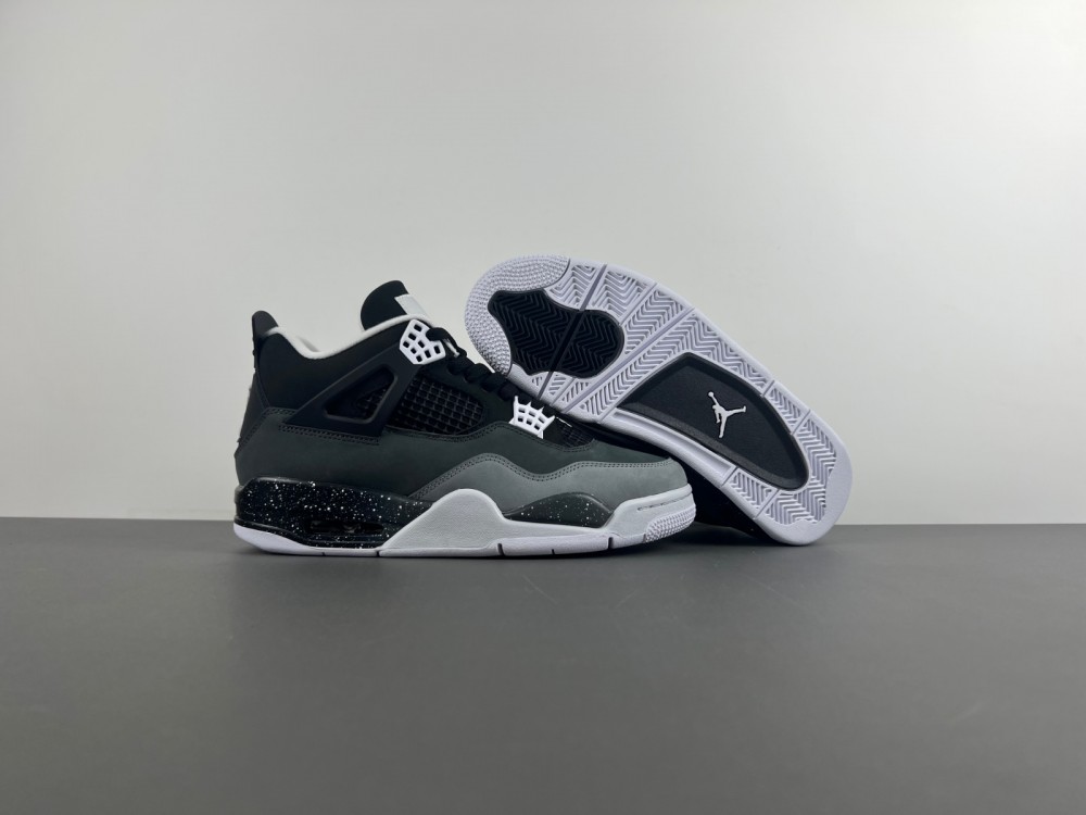Jordan 4  FQ8138一002