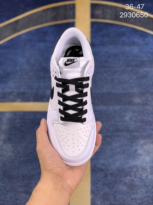 Dunk Low 'Reverse Panda'DJ6188-101