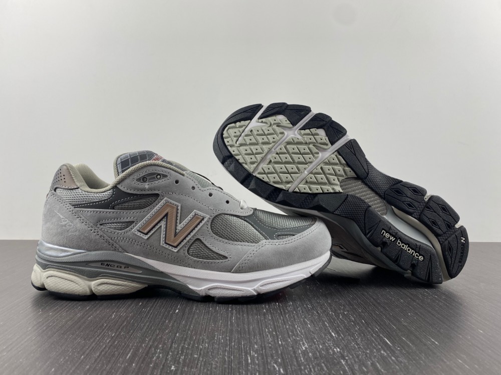 New Balance 990V3 Grey