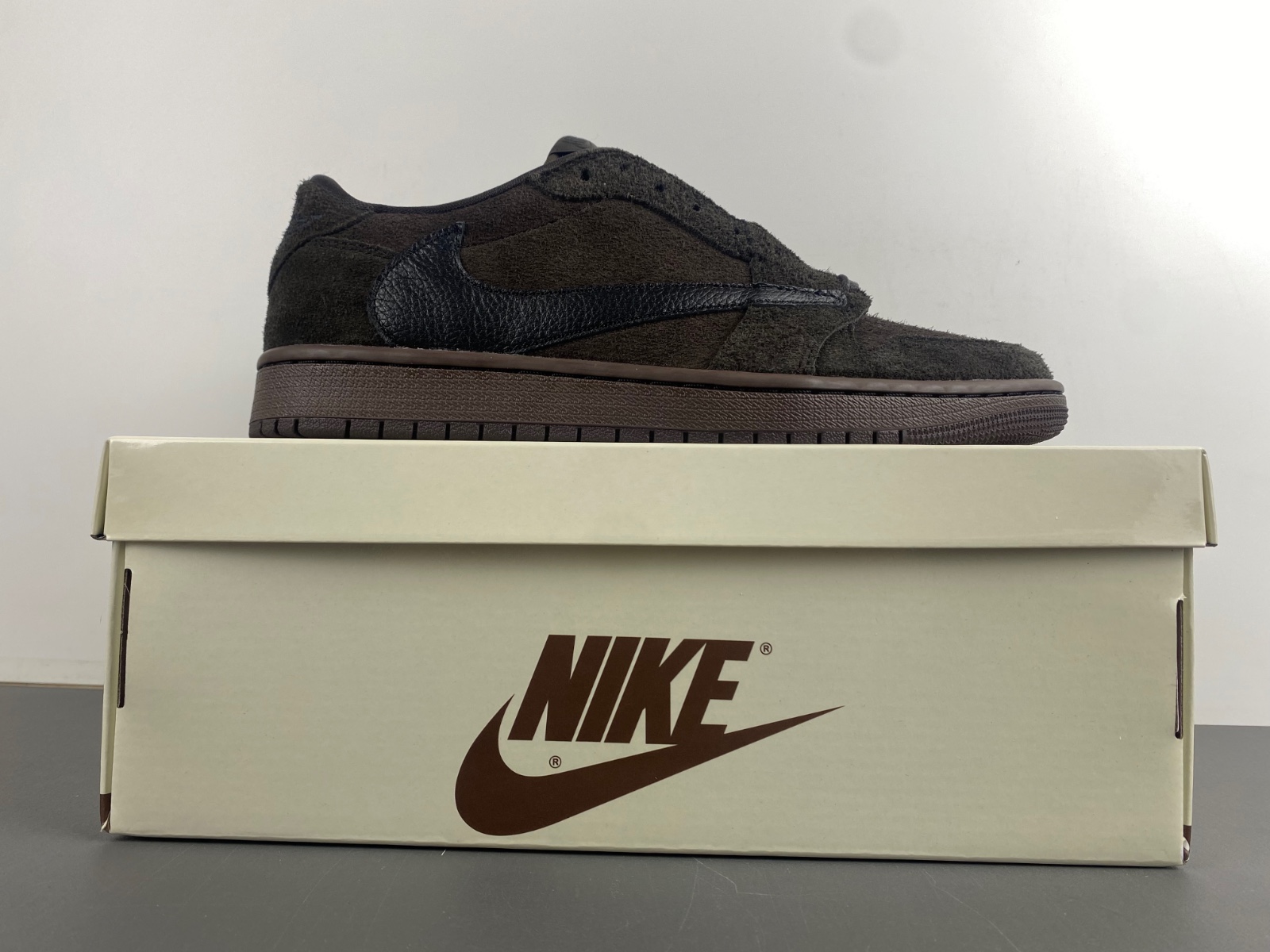Travis Scott x Air Jordan 1 Low OG Velvet Brown - Dec 2024 - DM7866-202