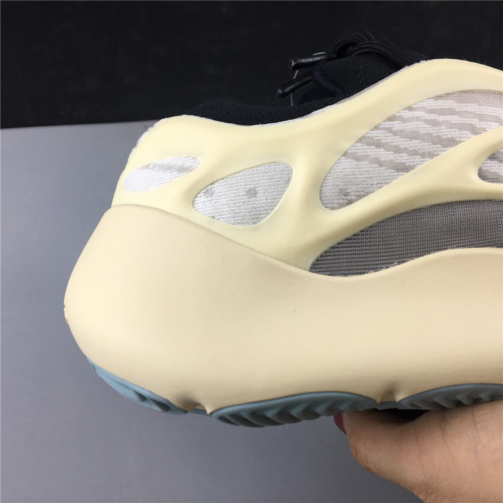 adidas Yeezy 700 V3Azael