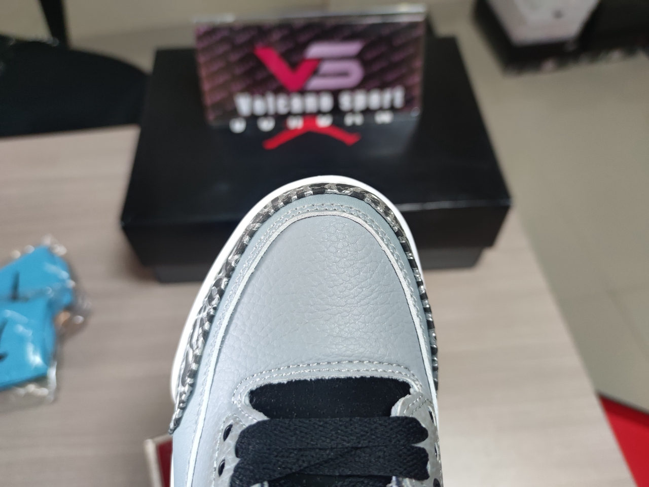 Jordan 3 Retro Wolf Grey 136064 004