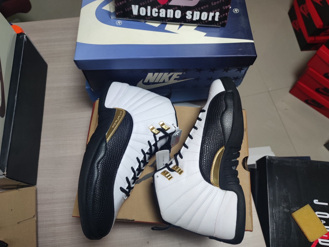 Jordan 12 Retro Royalty Taxi CT8013-170