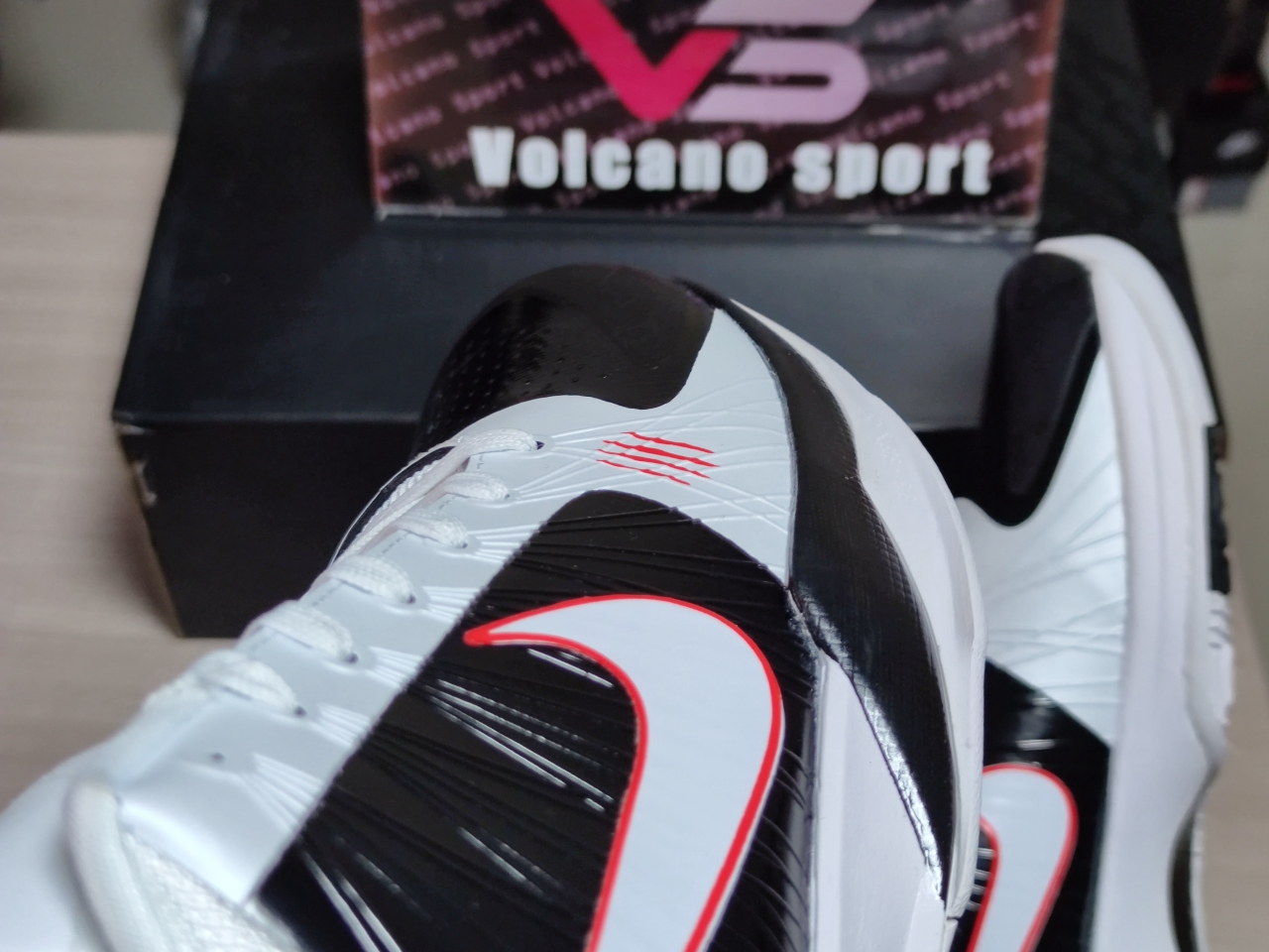 Kobe 5 Protro Bruce Lee Alternate CD4991 101