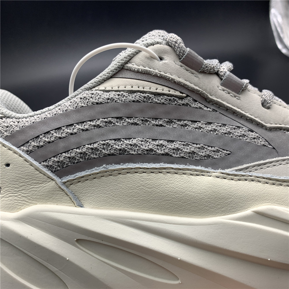 adidas Yeezy Boost 700 V2Static