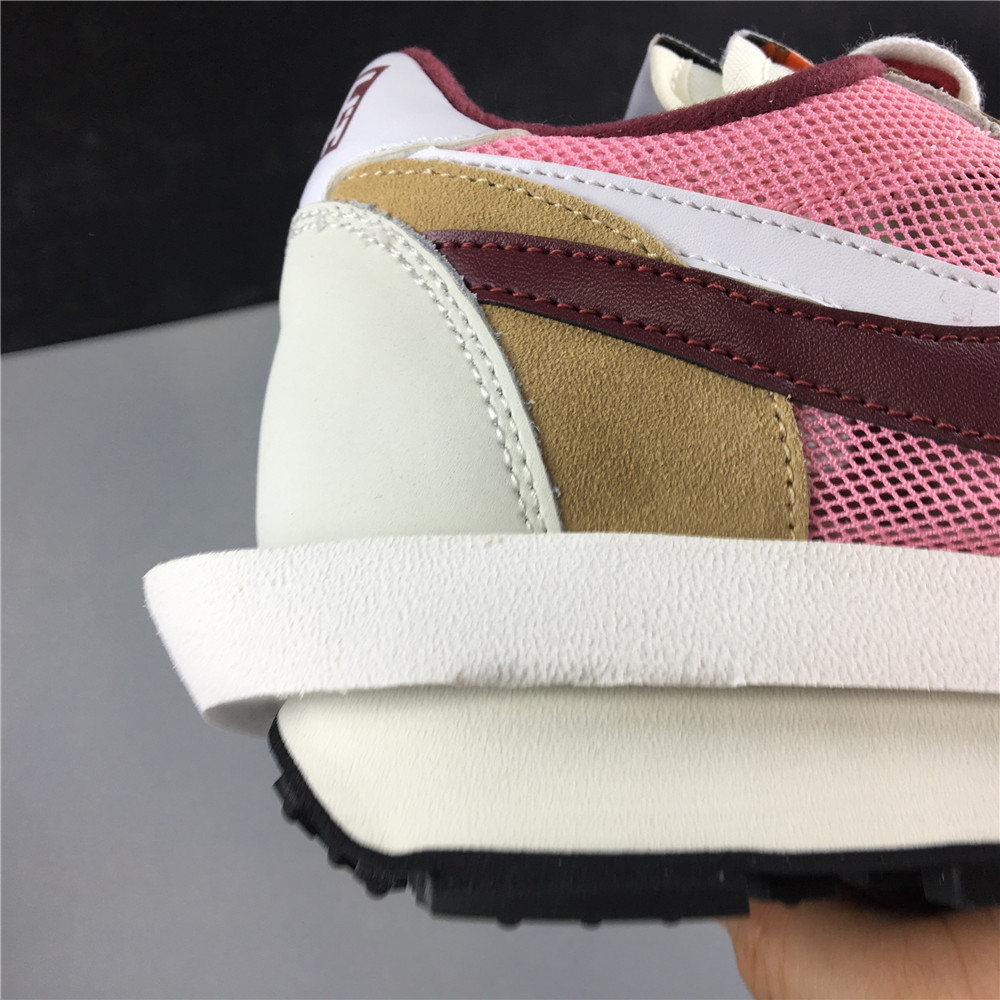 Sacai x Nike LVD Waffle Daybreak BV0073-500