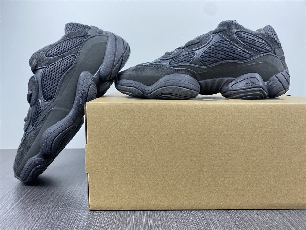 adidas Yeezy 500Utility Black