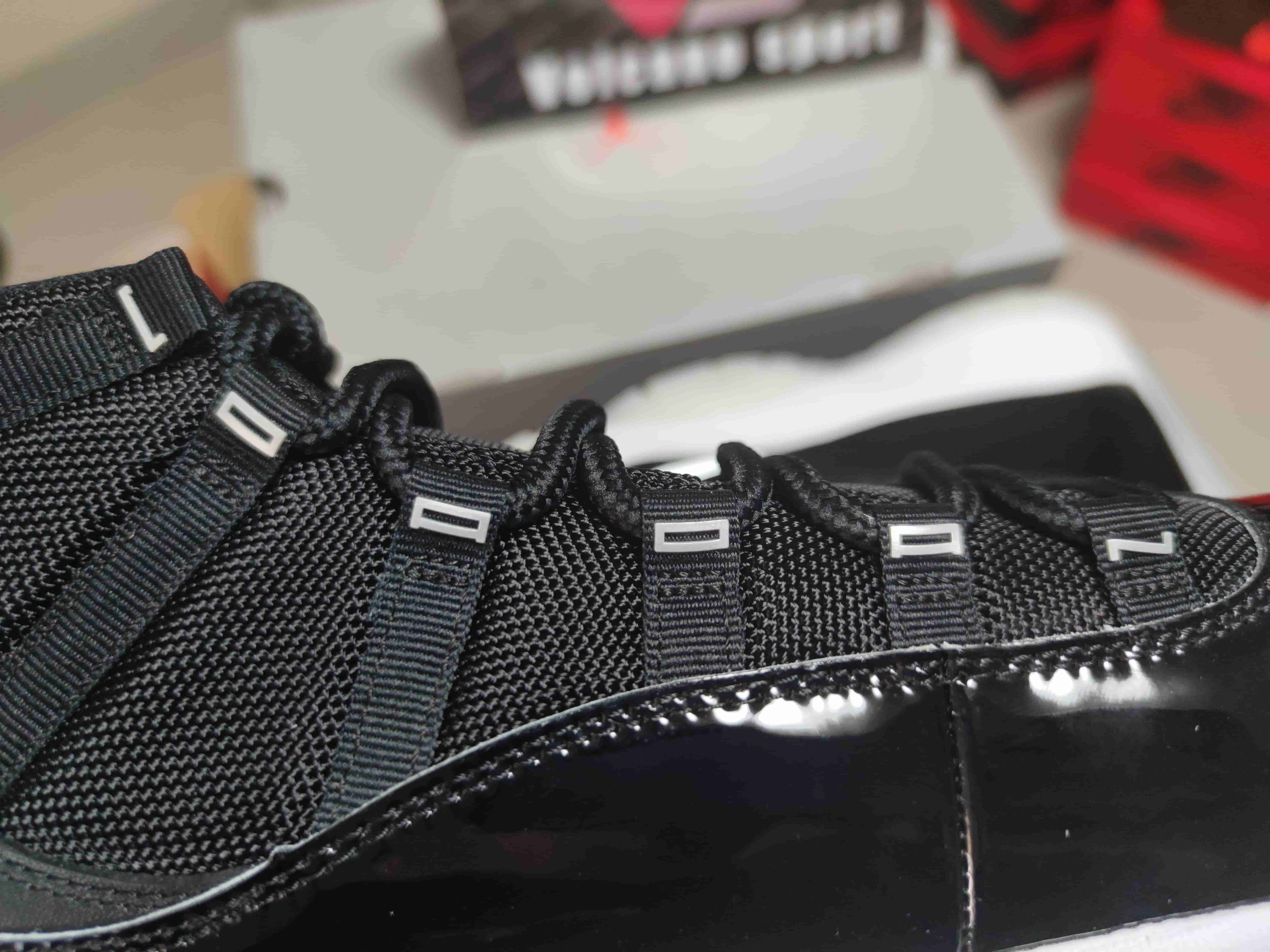 Jordan 11 25th Anniversary AR0715-011