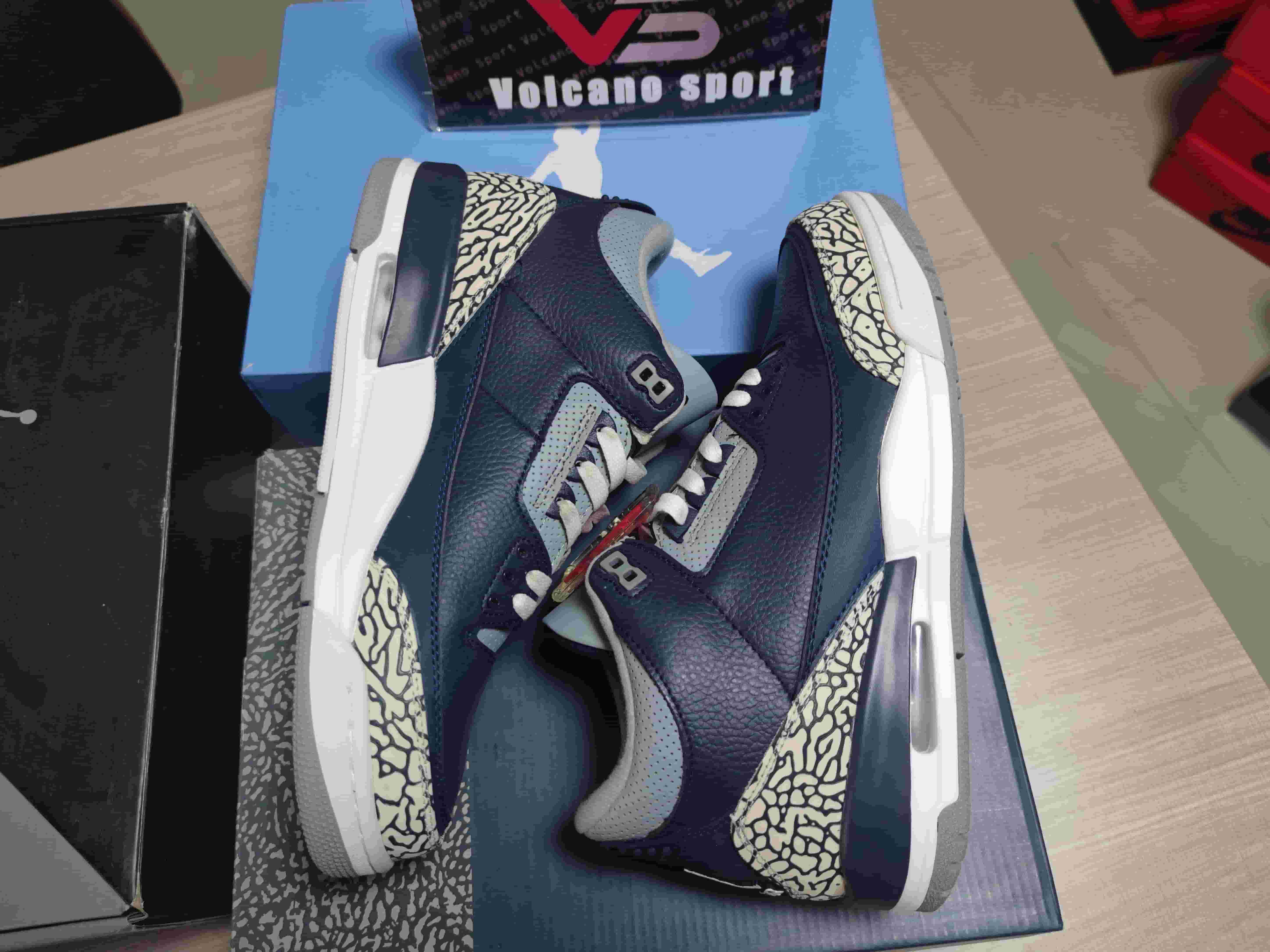 Jordan 3 “Midnight Navy”CT8532-401