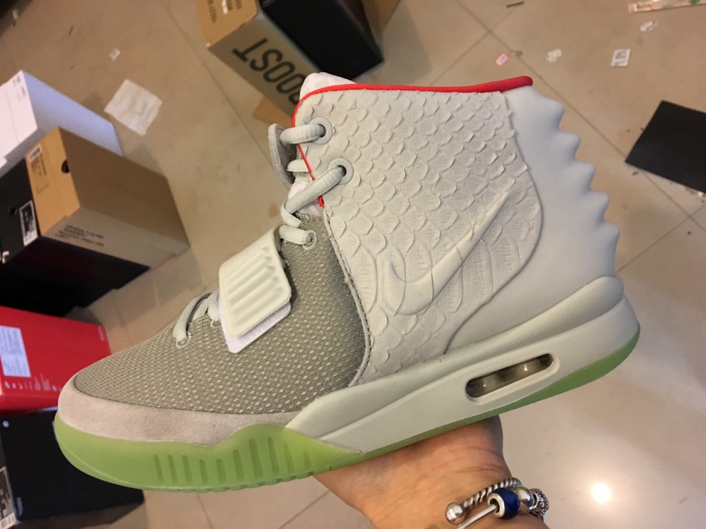Nike Air Yeezy 2Pure Platinum