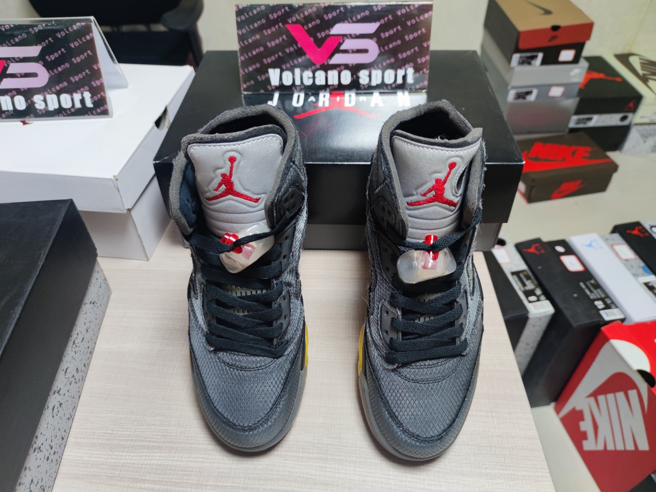 Off-White X Jordan 5 Retro SP CT8480-001