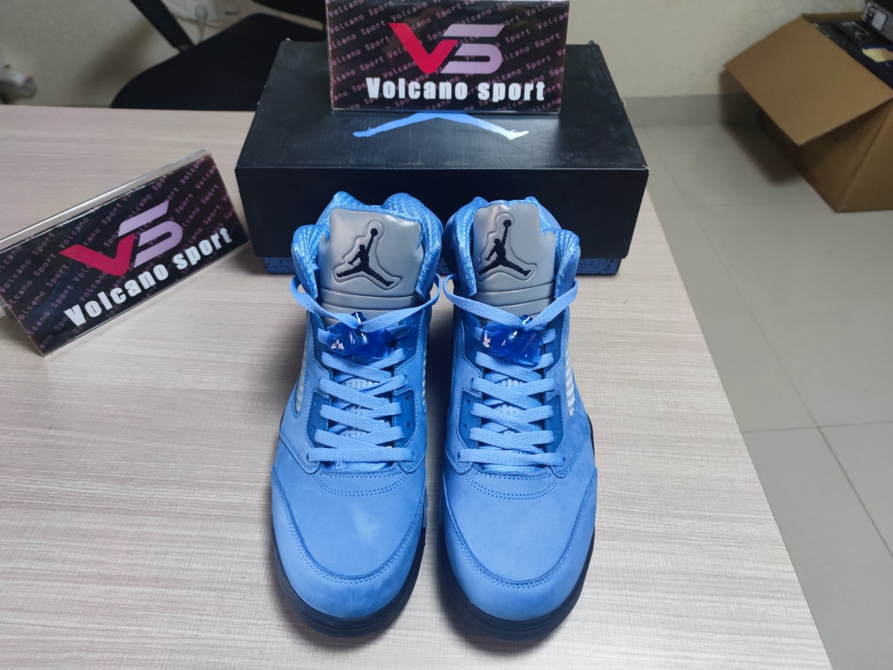 vJordan 5 “UNC