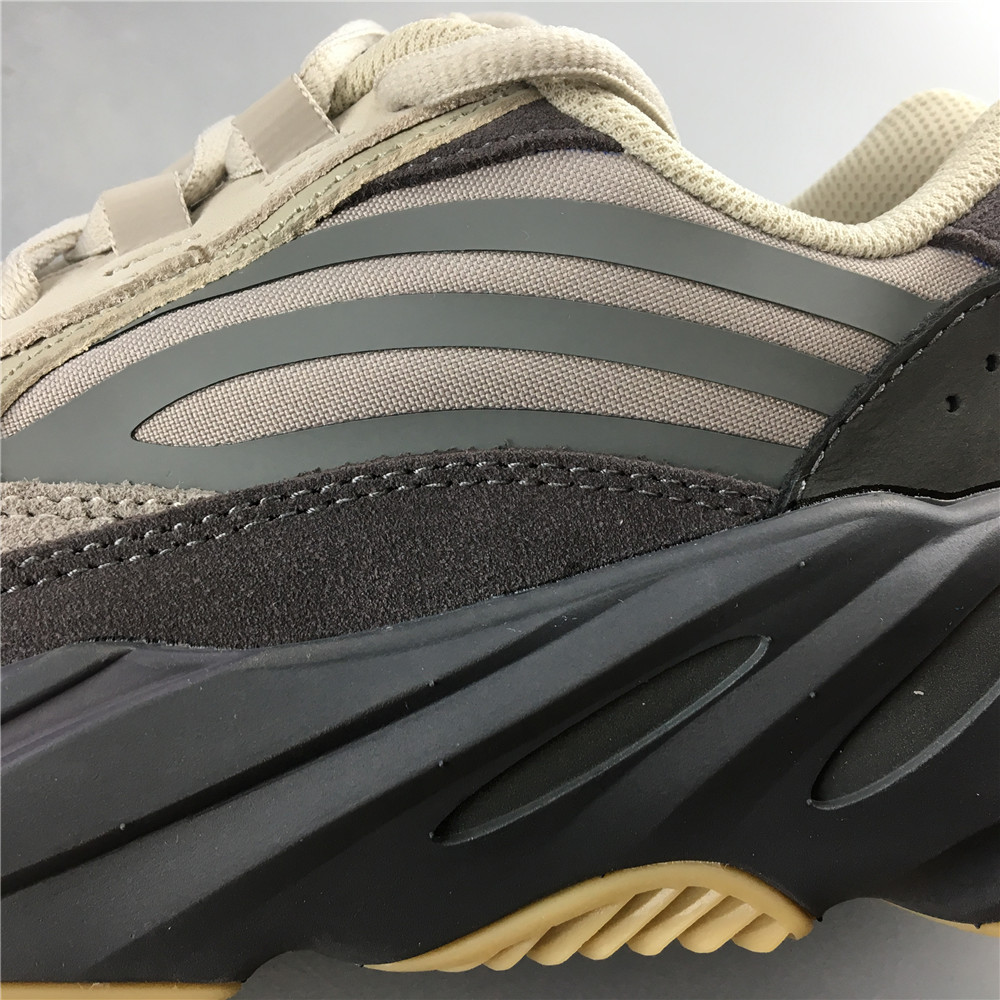 adidas Yeezy Boost 700 V2Tephra