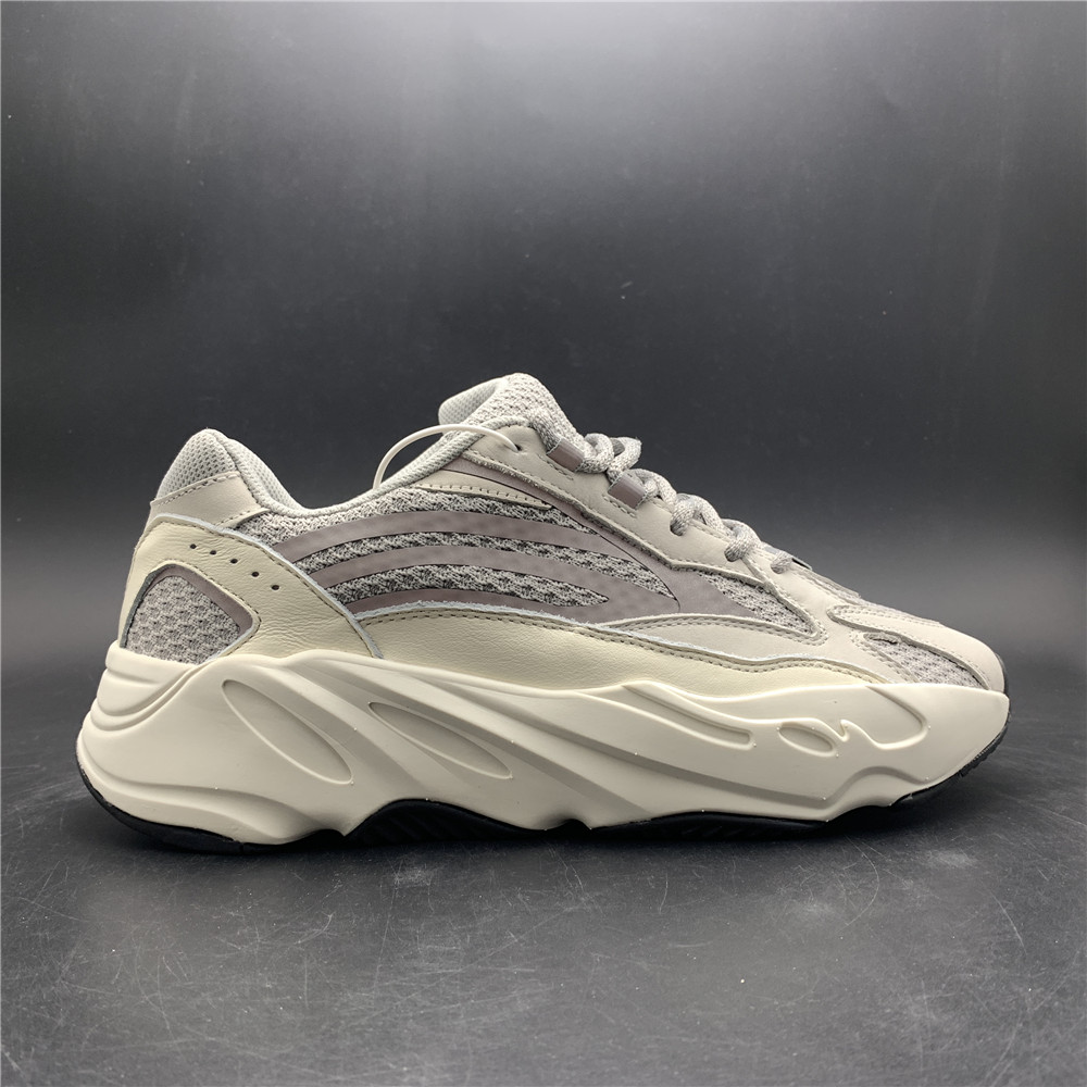 adidas Yeezy Boost 700 V2Static