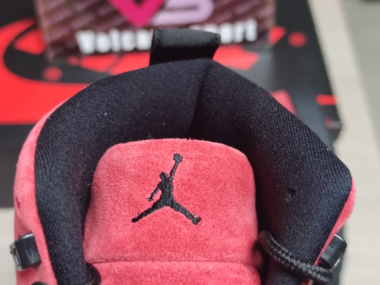 Jordan 12 Retro Reverse Flu Game CT8013-602