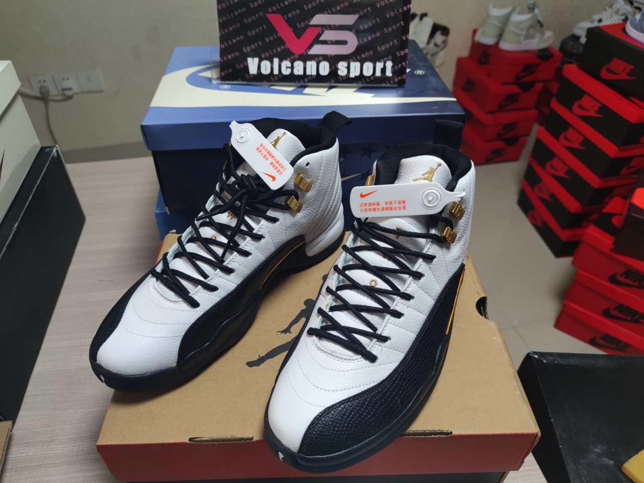 Jordan 12 Retro Royalty Taxi CT8013-170