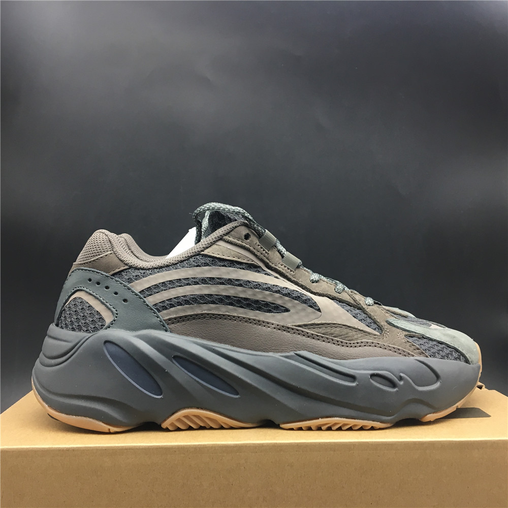 adidas Yeezy Boost 700 V2Geode