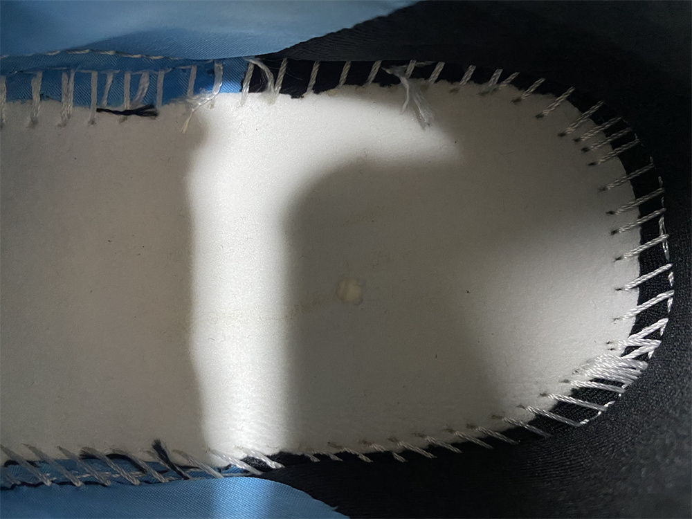 adidas Yeezy Boost 700 MNVNBright Cyan