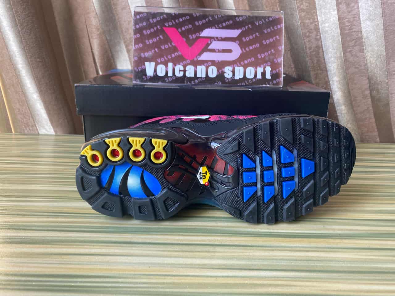 Air Max Plus 25th Anniversary FV0393-001