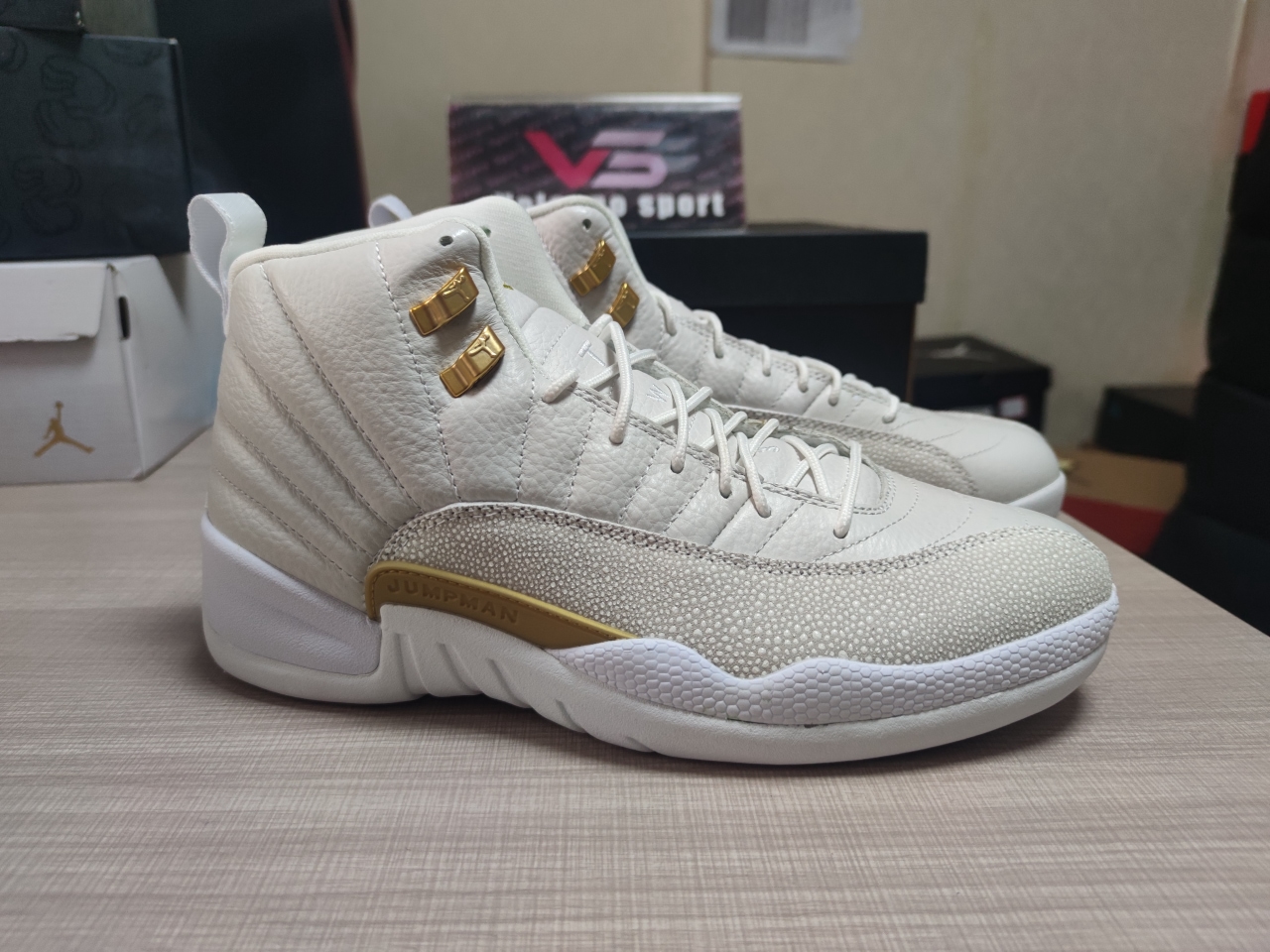 Jordan 12 Retro OVO White 873864-102