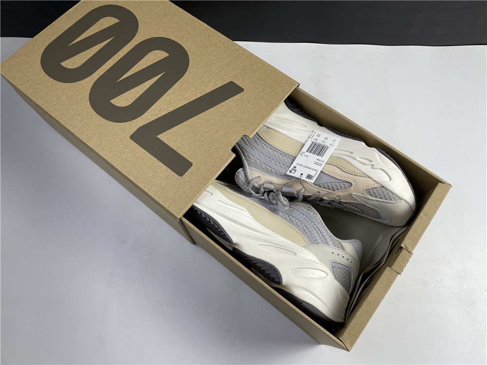 adidas Yeezy Boost 700 V2Cream