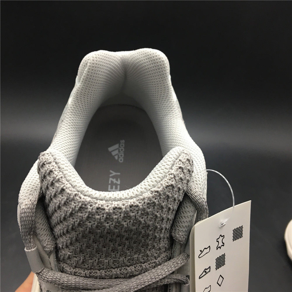 adidas Yeezy Boost 700 V2Static