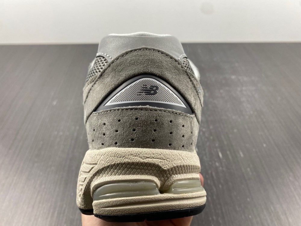 New Balance 2002R Marblehead Light Aluminum