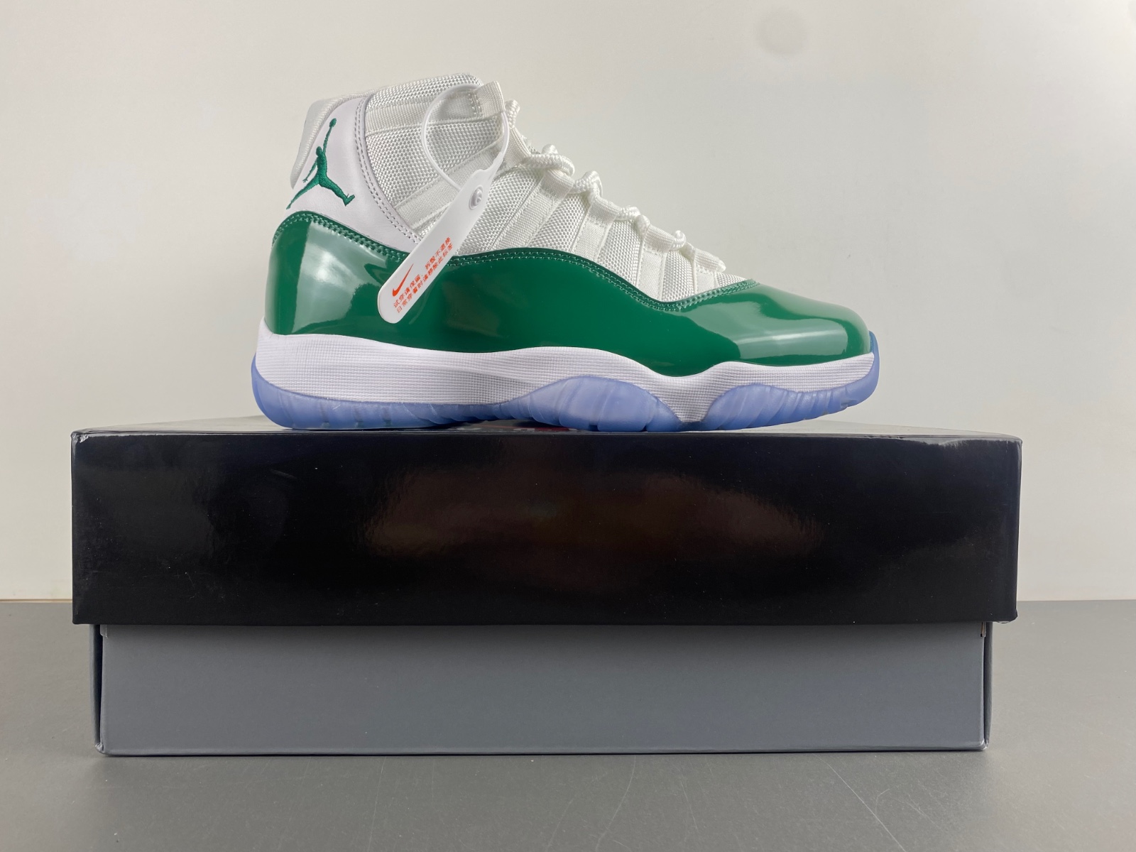 Air Jordan 11 High 'Green White' CT8012-113
