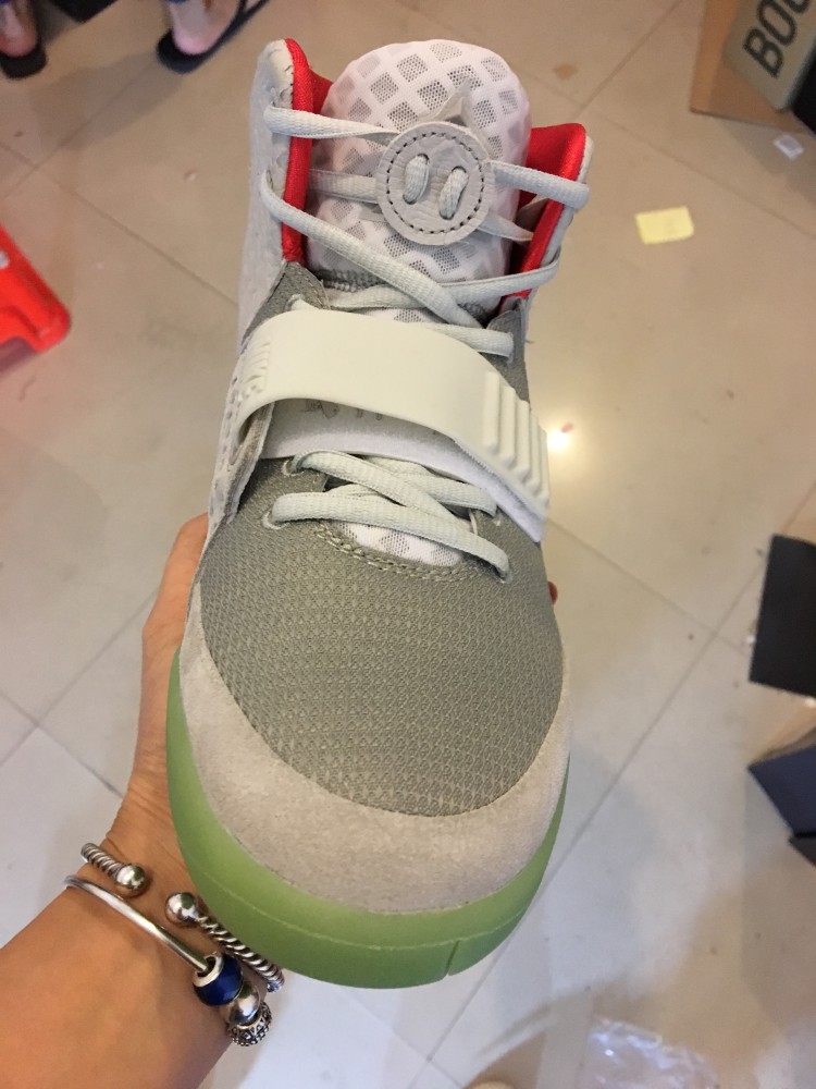 Nike Air Yeezy 2Pure Platinum