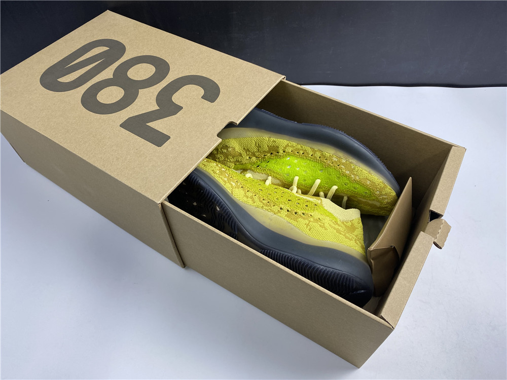 adidas Yeezy Boost 380Hylte