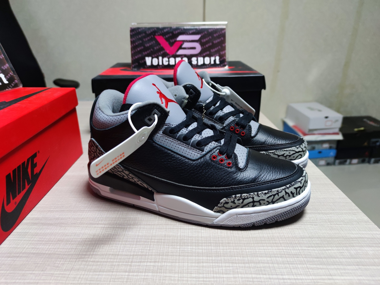 Jordan 3 OG “Black Cement” 854262-001