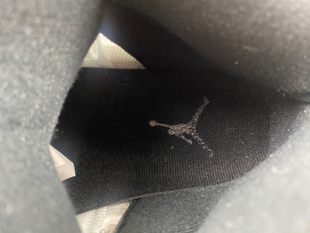 Air Jordan AIR JORDAN 5 RETRO 'WHITE BLACK' DD0587-110