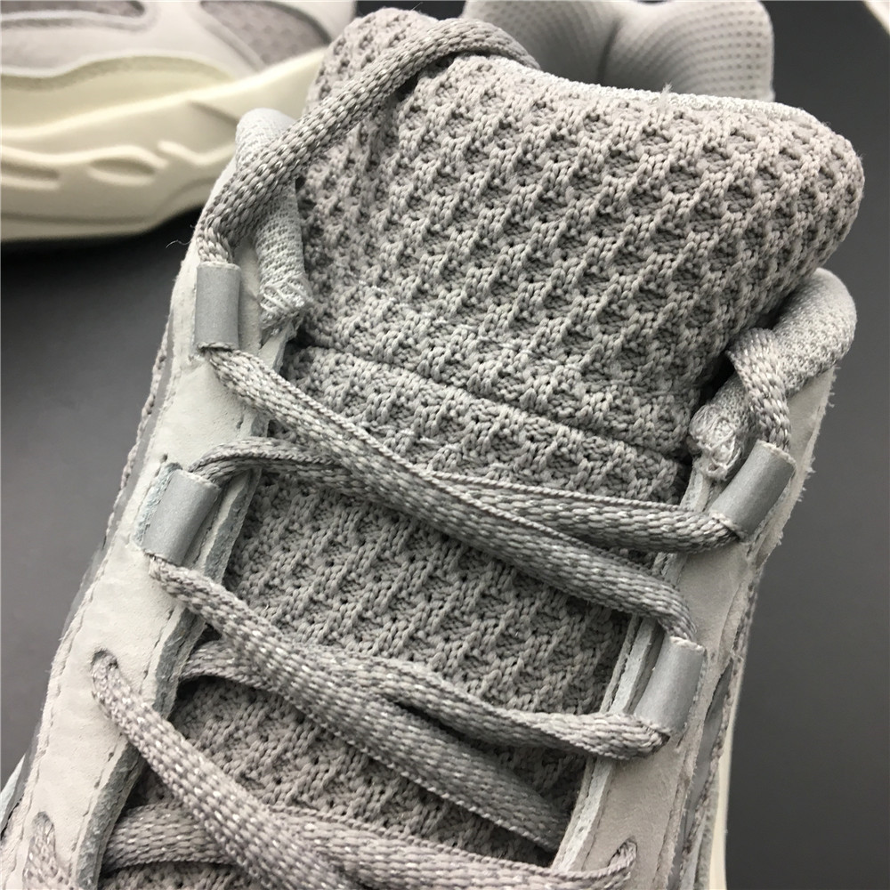 adidas Yeezy Boost 700 V2Static