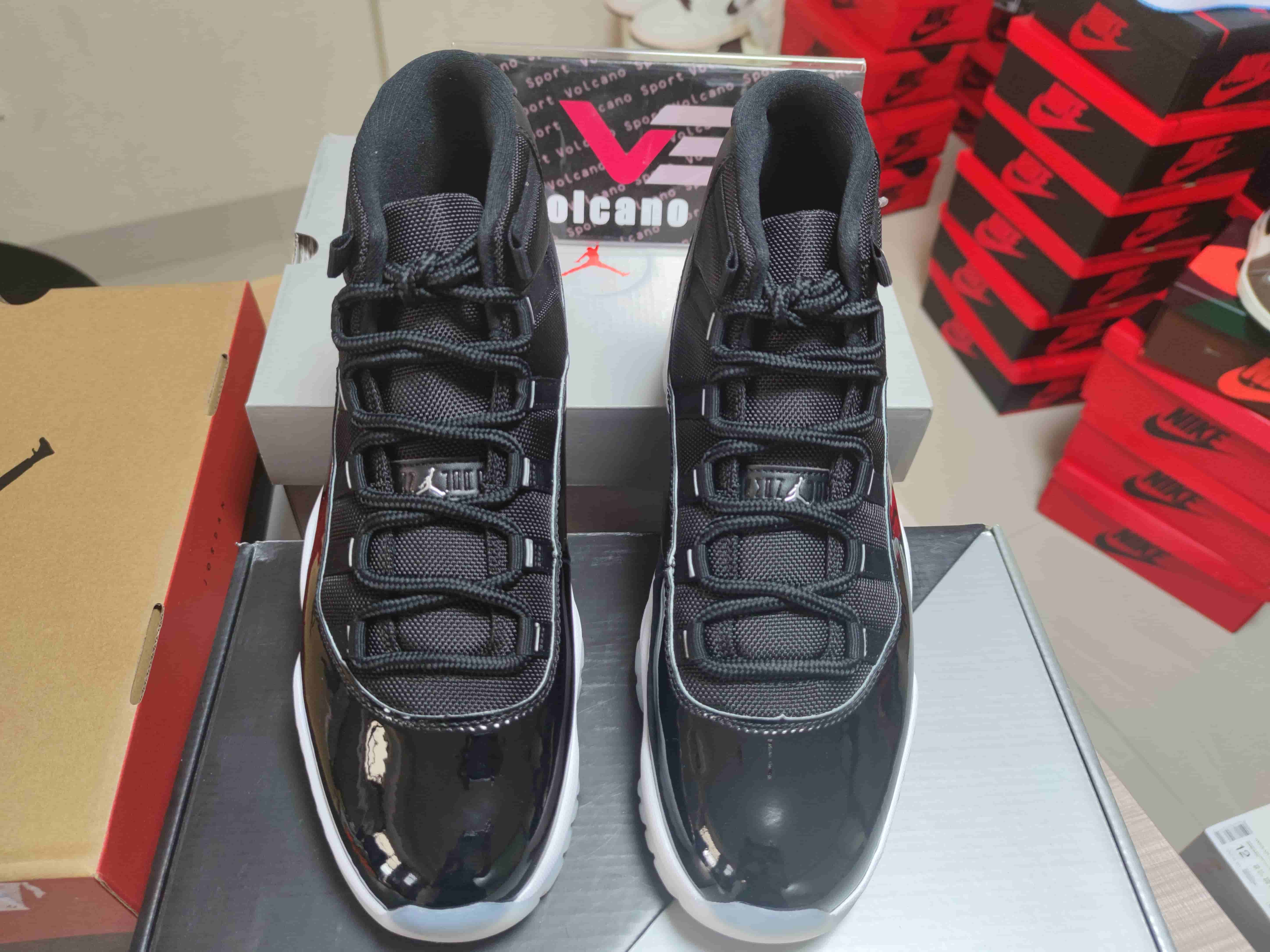 Jordan 11 25th Anniversary AR0715-011