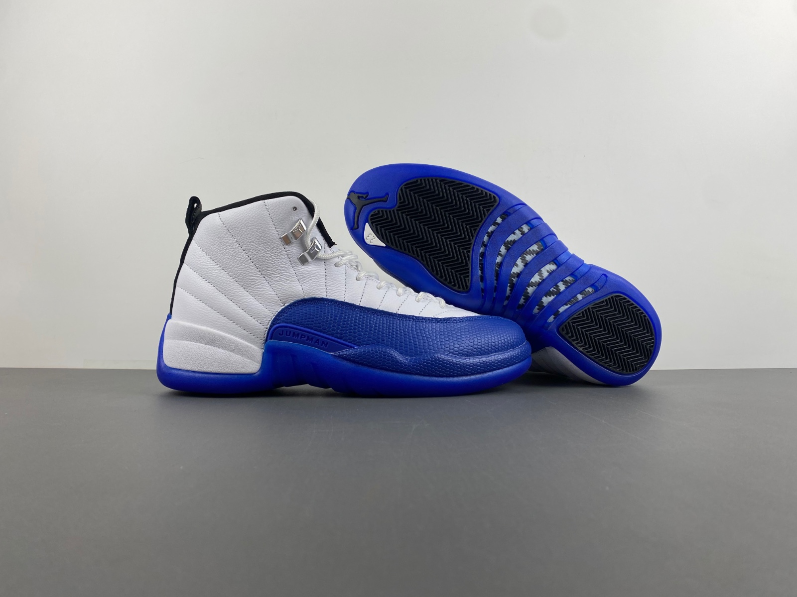 Air Jordan 12 “Blueberry”CT8013-140