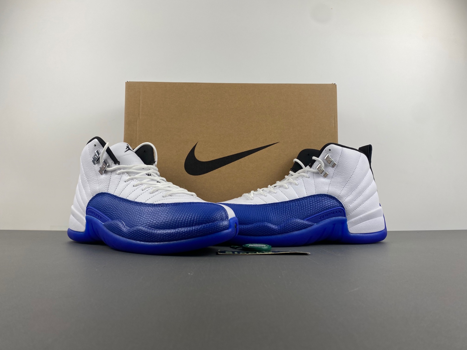 Air Jordan 12 “Blueberry”CT8013-140