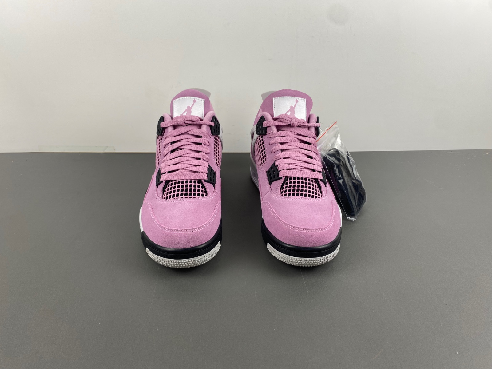 Air Jordan 4 Retro Orchid - New Women | Color: Pink |