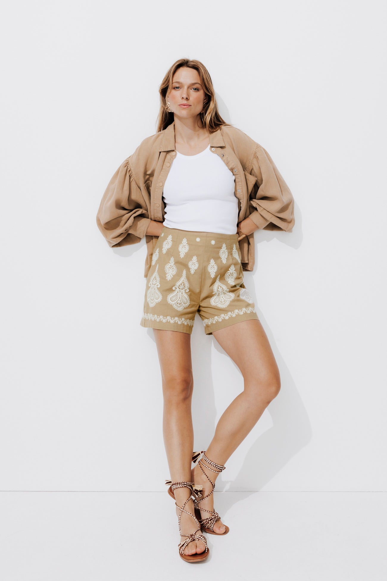 Embroidery cotton blend shorts - Sand