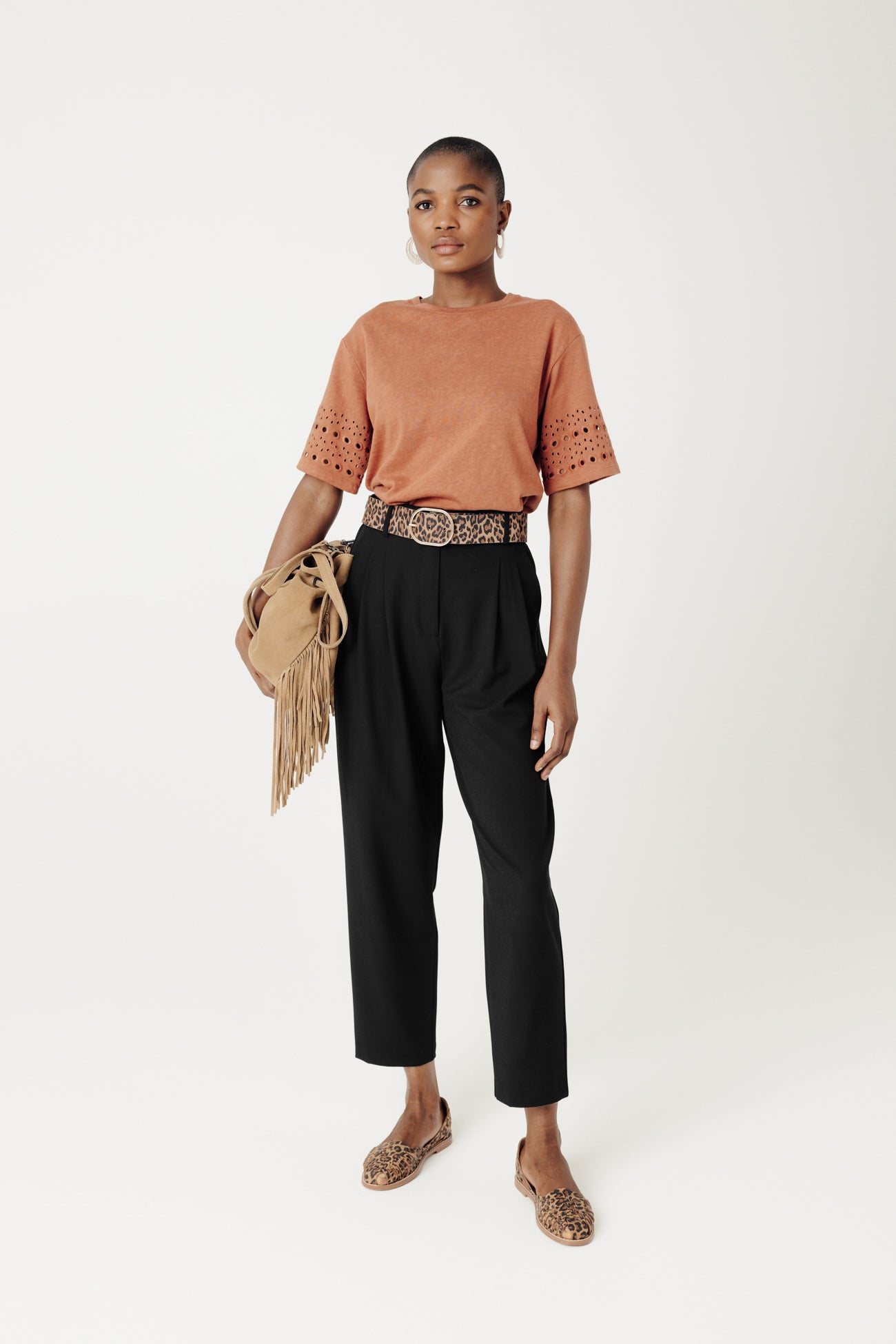 High-waist peg trousers - Black