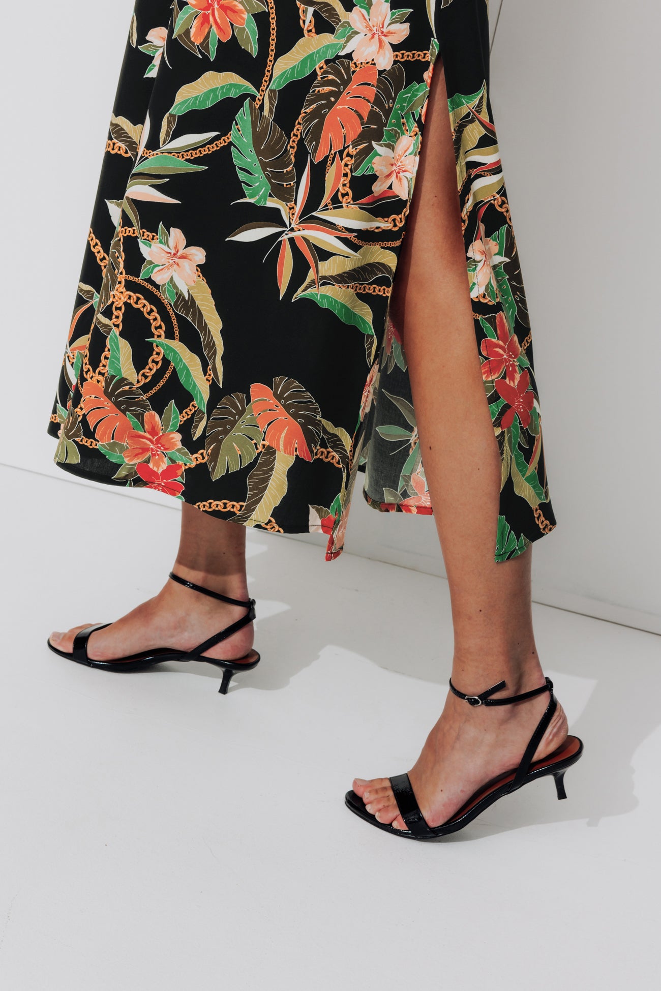 Mid-length patterned dress - Multicolour print