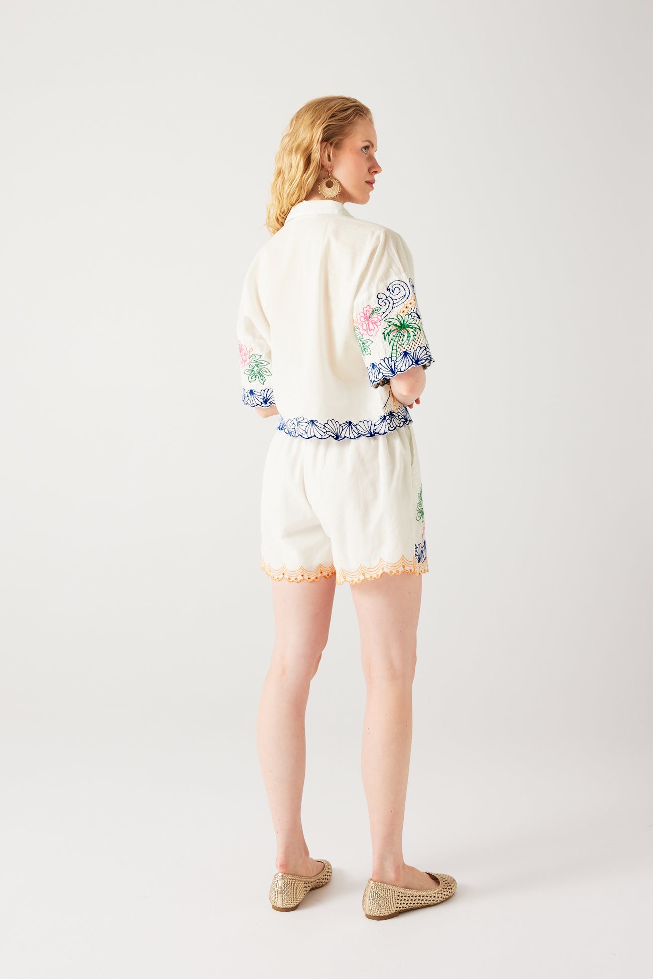 Embroidered cotton shorts - Ecru print