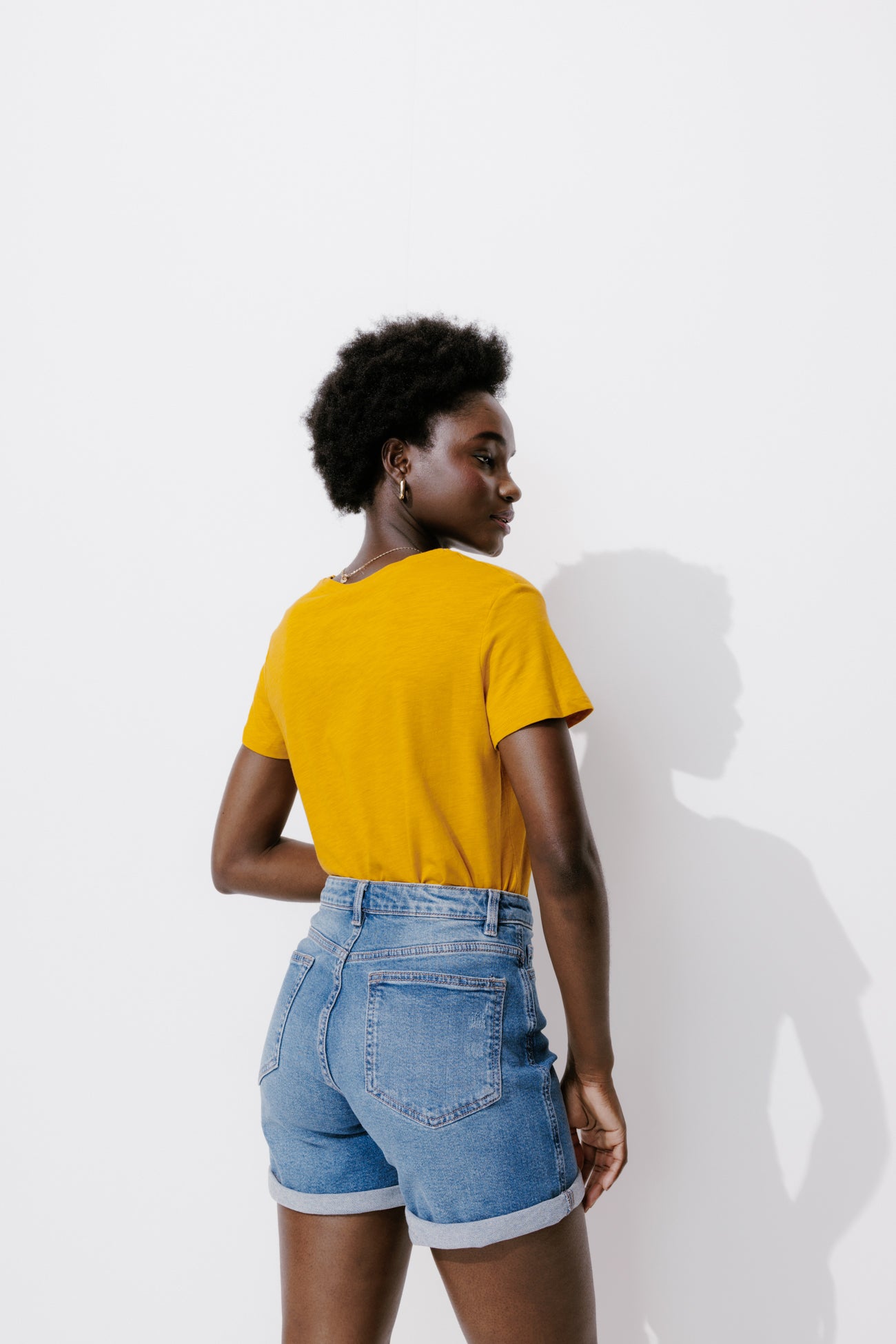 V-neck t-shirt - Beige print