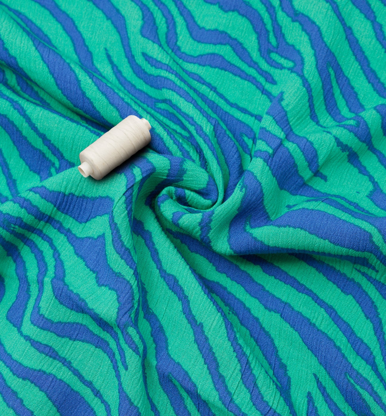 3m crinkle viscose fabric cut - Mandarine print